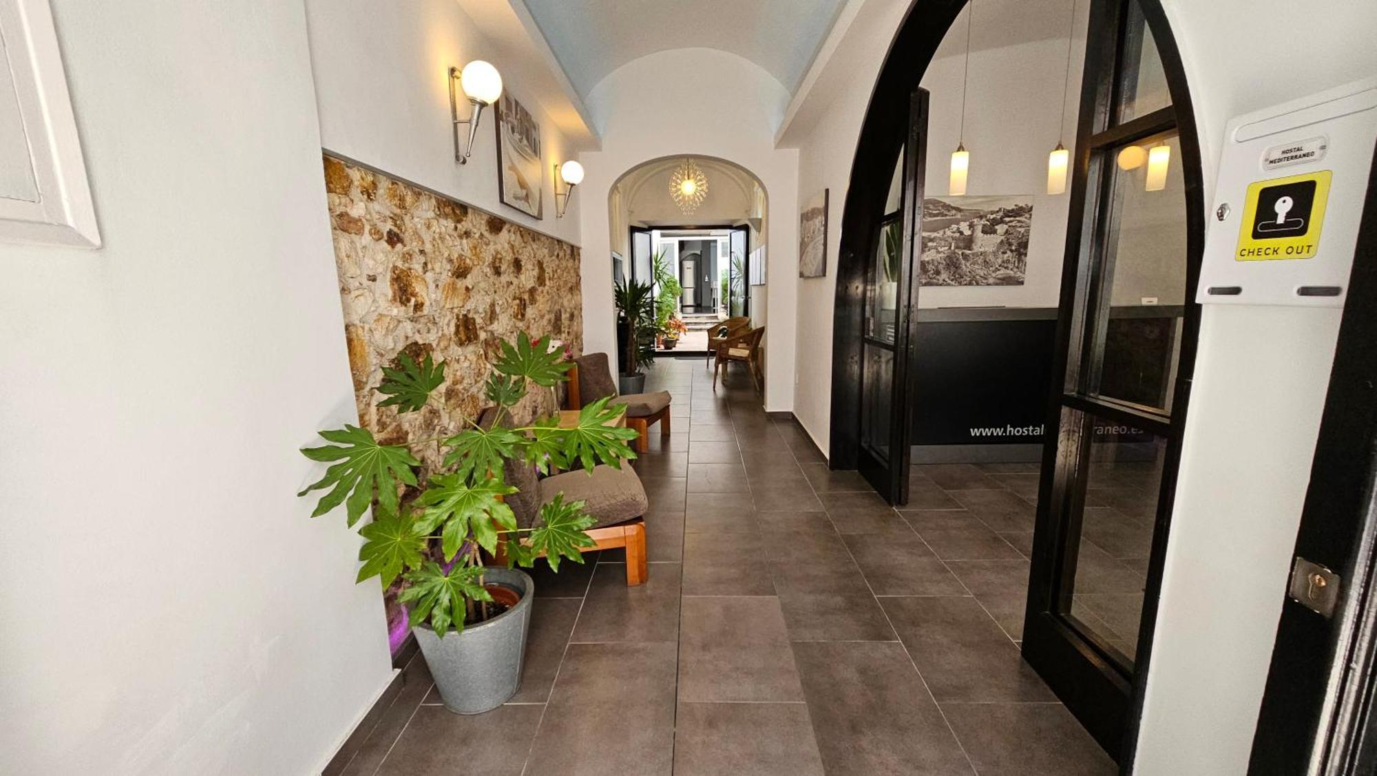 Hostal Mediterraneo Tossa de Mar Exterior photo