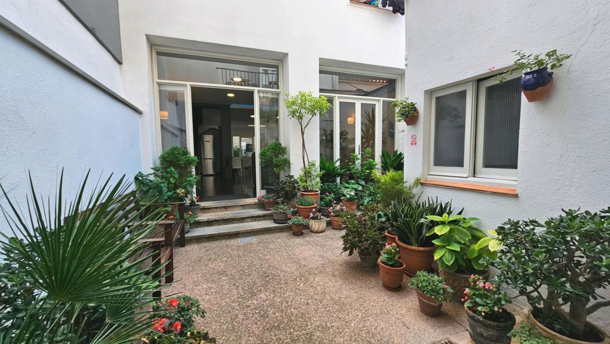Hostal Mediterraneo Tossa de Mar Exterior photo