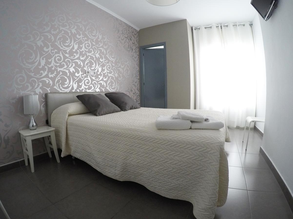Hostal Mediterraneo Tossa de Mar Room photo